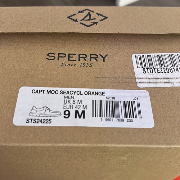 Sperry - Deck Shoe for the stylish - dress to impress! Goes with anything!! - Picture 5 of 5